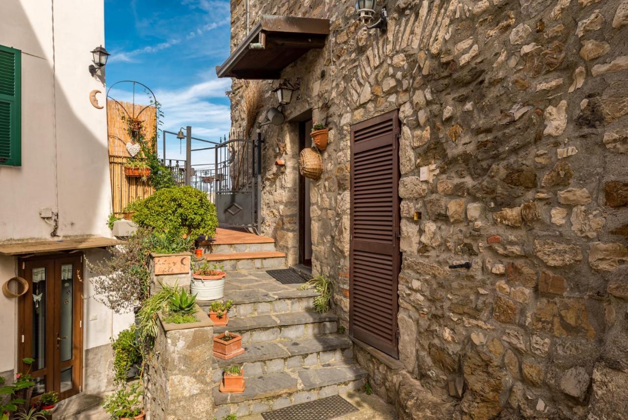 La Luna Nel Castello Vezzano Ligure Ngoại thất bức ảnh